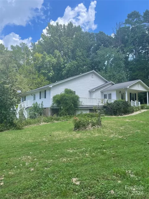 590 Gee Dr, Kannapolis, NC 28081 photo 3