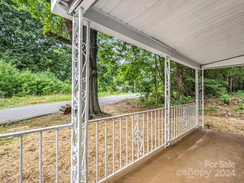 Exterior - 332 Holmes St, Shelby, NC 28152 photo 3 of 6