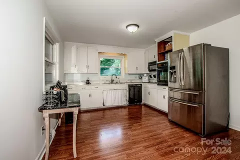 Kitchen - 207 Central Heights Dr, Concord, NC 28025 photo 2 of 2