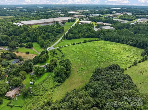1612 Portion Rd, Conover, NC 28613 photo 6