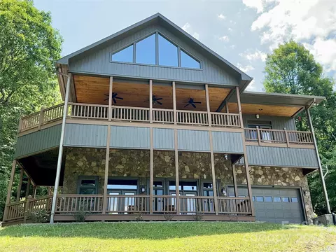 15343 Wayah Rd, Topton, NC 28781