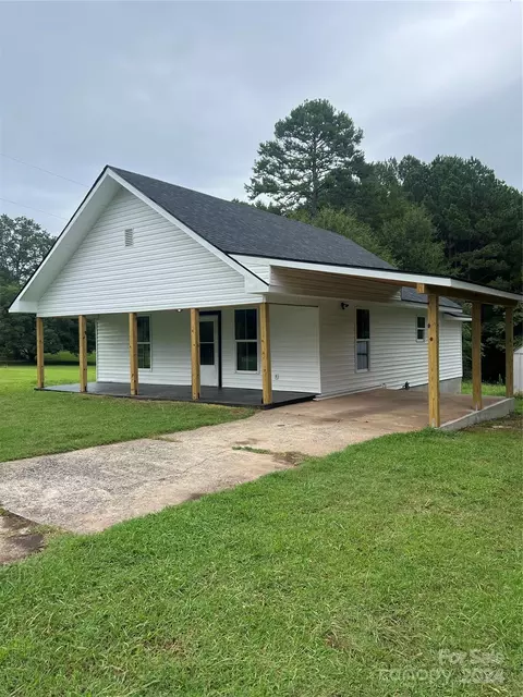 1681 Ellenboro Henrietta Rd, Ellenboro, NC 28040