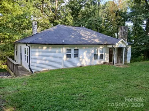 1412 Walt Arney Rd, Lenoir, NC 28645