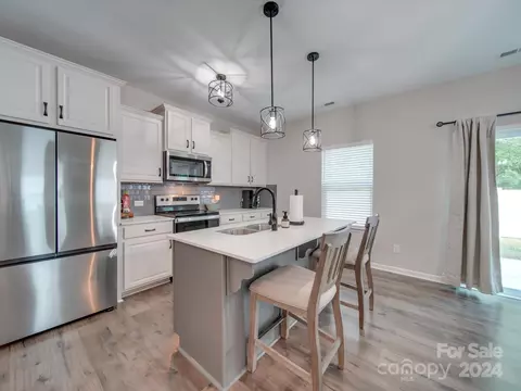 1710 Savannah Ln, Stanfield, NC 28163