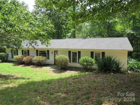 50 Hawkins Ln, Mill Spring, NC 28756