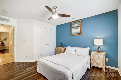 212 Chestnut Ave, Tega Cay, SC 29708 photo 18