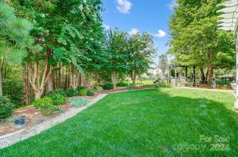212 Chestnut Ave, Tega Cay, SC 29708 photo 31