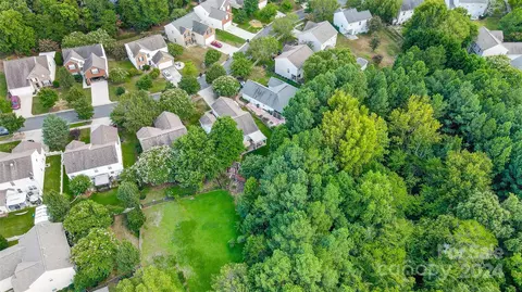 212 Chestnut Ave, Tega Cay, SC 29708 photo 34