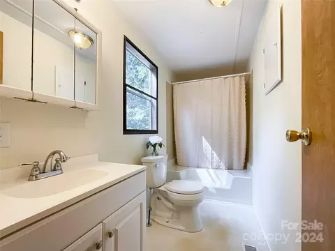 2458 Ridgecrest Dr, Stanley, NC 28164 photo 33
