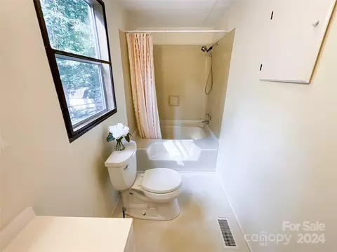 2458 Ridgecrest Dr, Stanley, NC 28164 photo 35