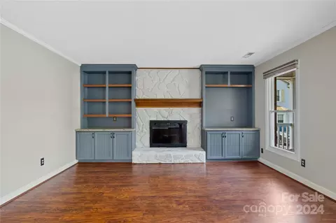 Living - 817 Mitchell Ave, Salisbury, NC 28144 photo 2 of 5