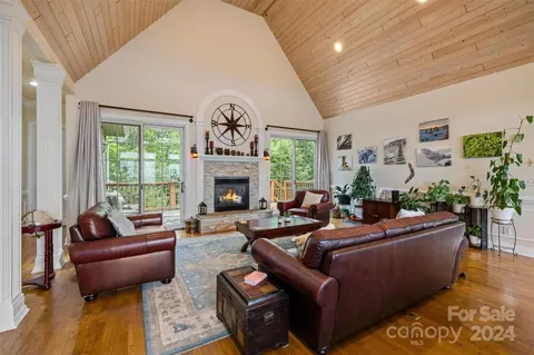 537 Oak Ridge Dr, Boone, NC 28607 photo 9