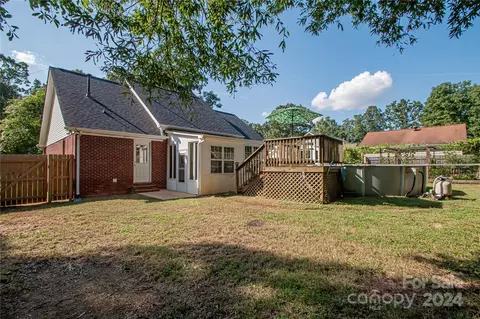 Exterior - 2010 Wilson Ave, Monroe, NC 28110 photo 2 of 8