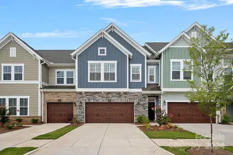9007 Charles Francis Ln, Cornelius, NC 28031