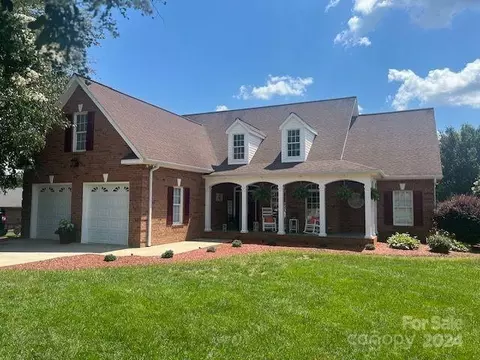 234 Seven Springs Loop, Statesville, NC 28625