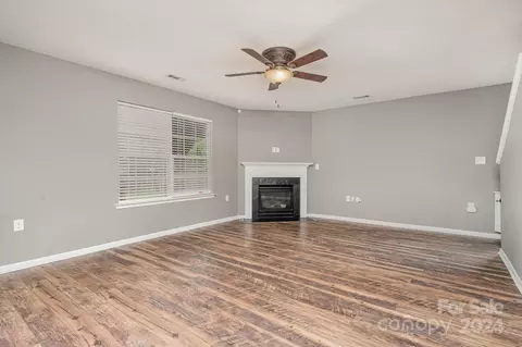 Living - 221 Lind Point Ln, Monroe, NC 28110 photo 4 of 5