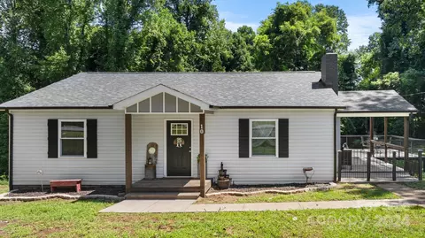 10 Woodlane St, Granite Falls, NC 28630