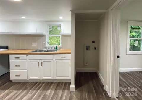 Other - 705 Taylor St, Lancaster, SC 29720 photo 2 of 9