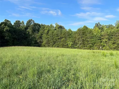 900 Skyview Dr, Hickory, NC 28602 photo 15