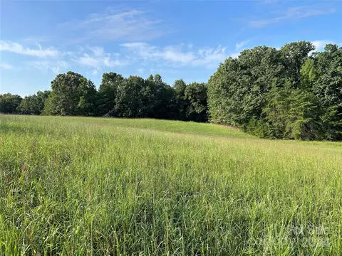 900 Skyview Dr, Hickory, NC 28602 photo 12