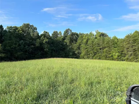 900 Skyview Dr, Hickory, NC 28602 photo 14