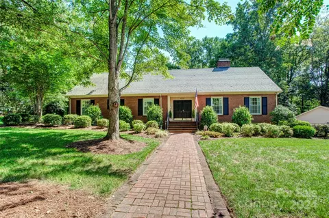 282 Beverly Ne Dr NE, Concord, NC 28025