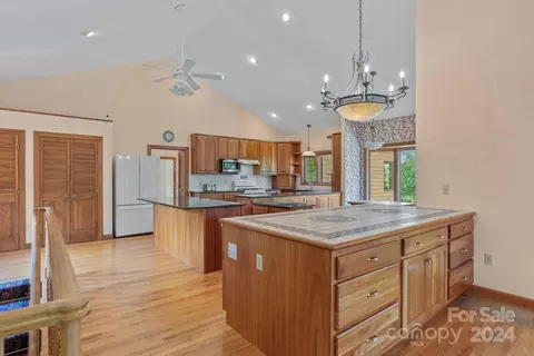 101 Booter Rd, Fairview, NC 28730 photo 9
