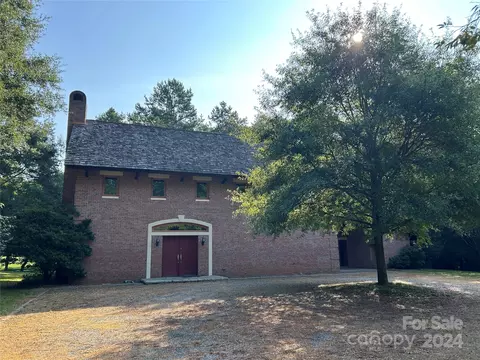 232 Old Belwood Rd, Lawndale, NC 28090