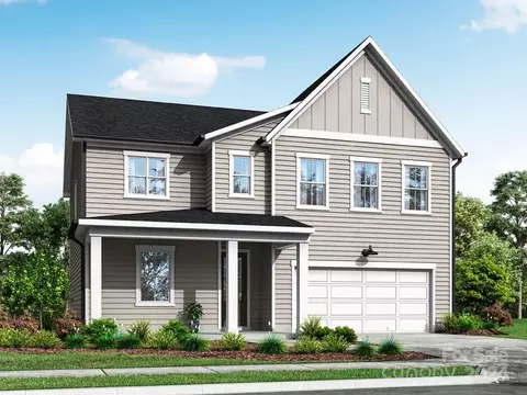 8121 Franklin Trail St, Charlotte, NC 28227