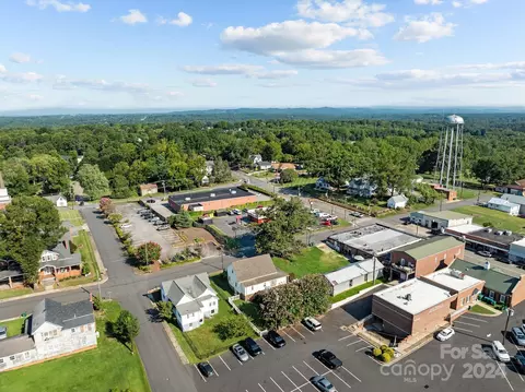 110 S Stephens St, Pilot Mountain, NC 27041 photo 27