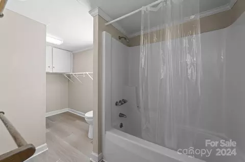 110 S Stephens St, Pilot Mountain, NC 27041 photo 15