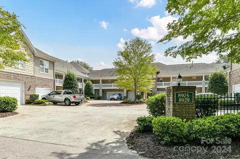 8919 Rosalyn Glen Rd, Cornelius, NC 28031
