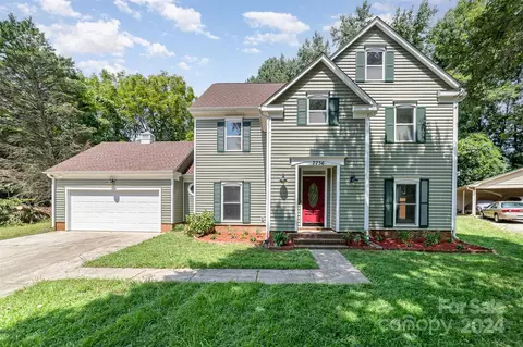 7736 Blythwood Ln, Charlotte, NC 28227