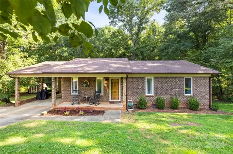 2042 Modern Estates Rd, Lincolnton, NC 28092