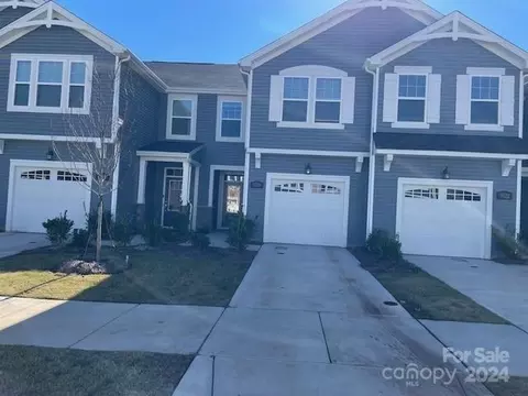 5126 Carrick St, Charlotte, NC 28213