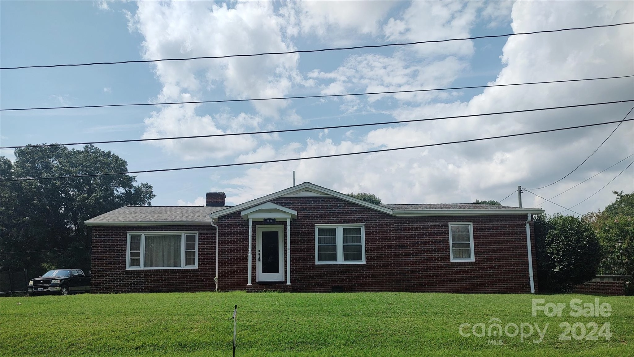 2625 20th Street Ne Ln NE  