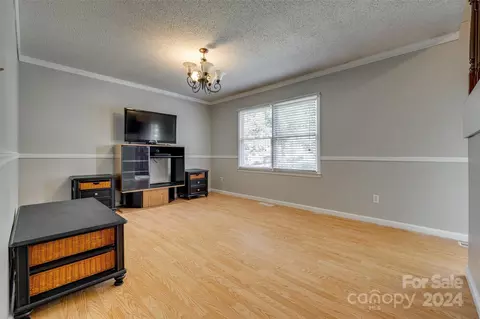 130 3rd Nw Ave NW, Conover, NC 28613 photo 10