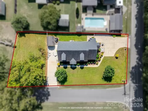 130 3rd Nw Ave NW, Conover, NC 28613 photo 2