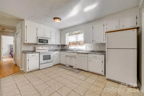 130 3rd Nw Ave NW, Conover, NC 28613 photo 11