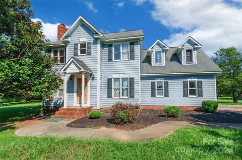 1105 Zephyr Cir, Monroe, NC 28110