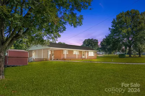 1212 Pump Station Rd, Kannapolis, NC 28081