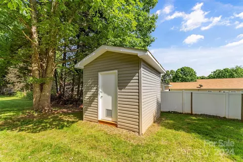 Other - 1876 Summerfield Cir, Conover, NC 28613 photo 3 of 5
