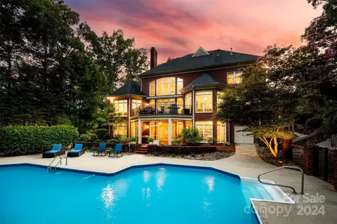 5514 Meadow Haven Ln, Charlotte, NC 28270