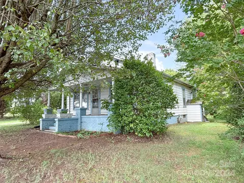 Exterior - 103 Section House Rd, Hickory, NC 28601 photo 5 of 5