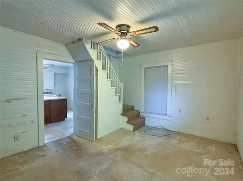 Living - 103 Section House Rd, Hickory, NC 28601 photo 3 of 3