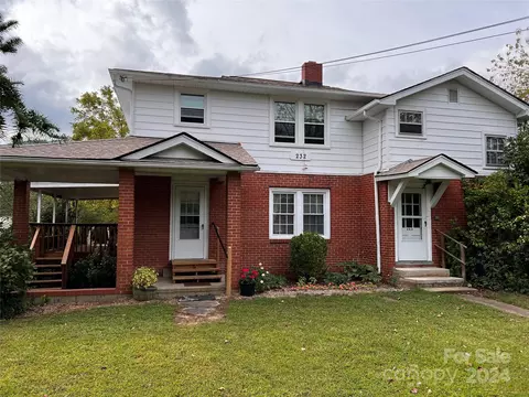 232 Old Us 70 Hwy Hwy, Swannanoa, NC 28778
