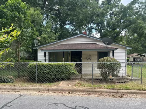 272 Malvern Dr, Concord, NC 28025