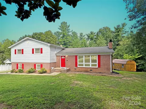 543 Circle Dr, Hudson, NC 28638