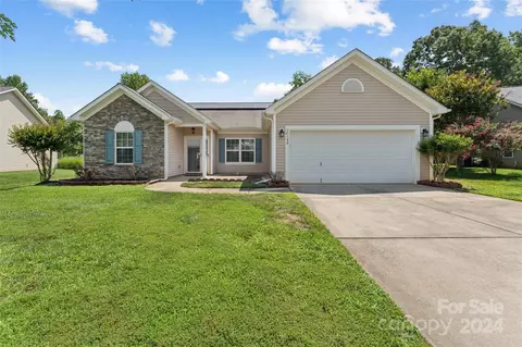 10140 Highland Creek Cir, Fort Mill, SC 29707
