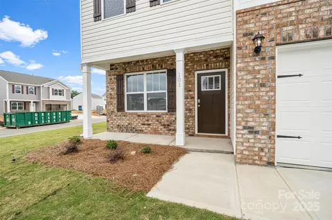 64 Madelyn Dr, Clyde, NC 28721 photo 5